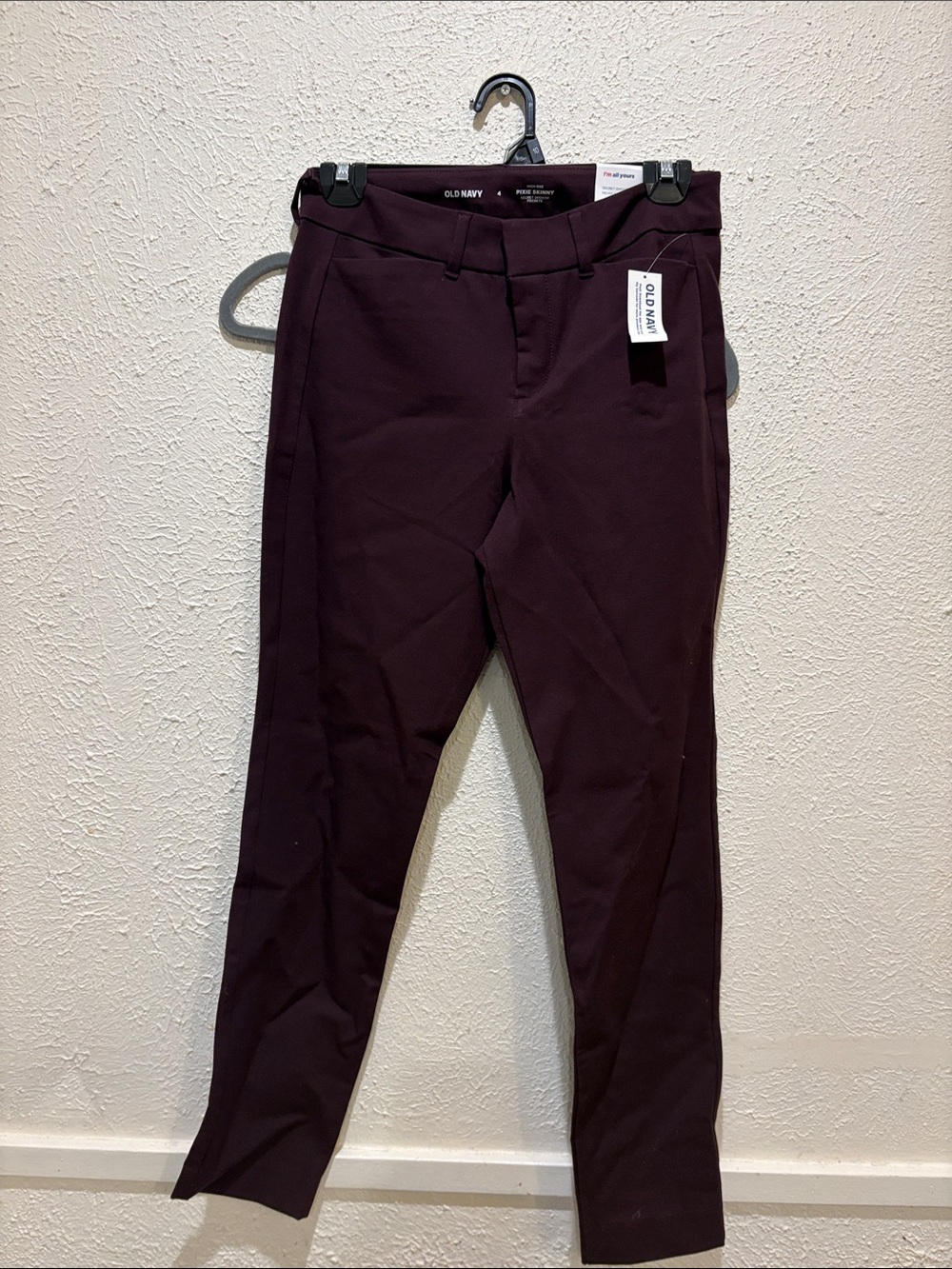 Old Navy Men’s Dress Pants in Plum